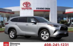 Used 2022 Toyota Highlander