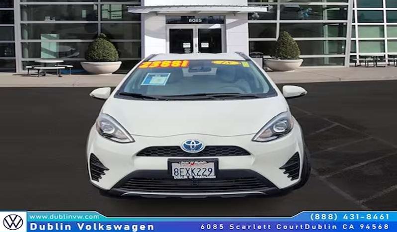 
								Used 2018 Toyota Prius C full									