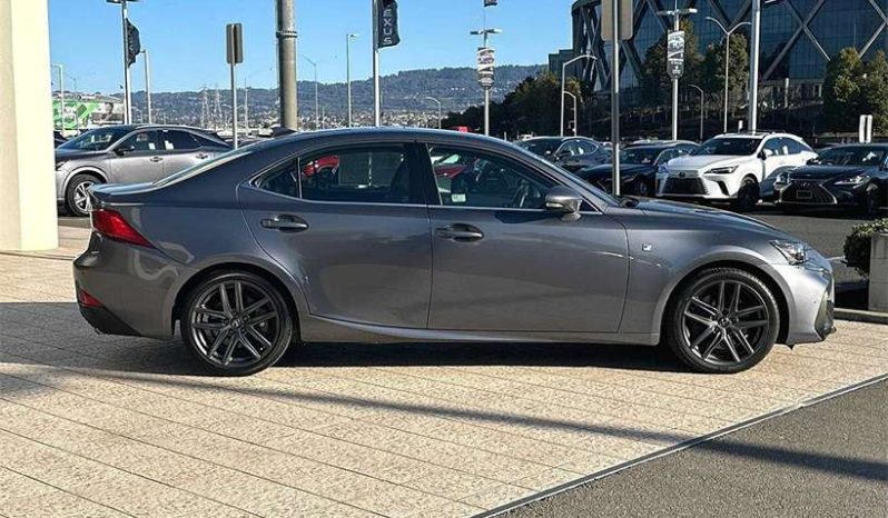 
								Used 2019 Lexus IS 300 full									