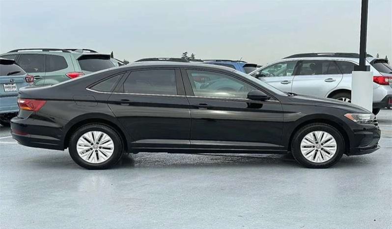 
								Used  Volkswagen Jetta full									