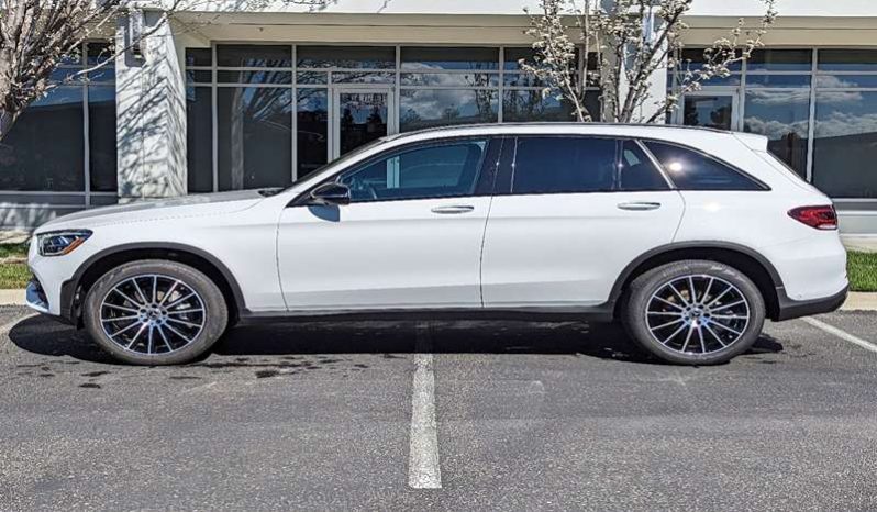 
								Used 2022 Mercedes-Benz GLC 300 full									