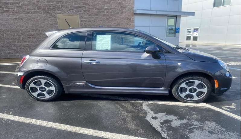 
								Used 2015 Fiat 500 full									