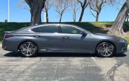 Used 2022 Lexus ES 300h