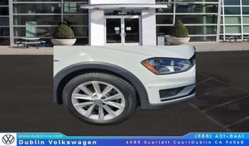 
										Used 2017 Volkswagen Golf full									