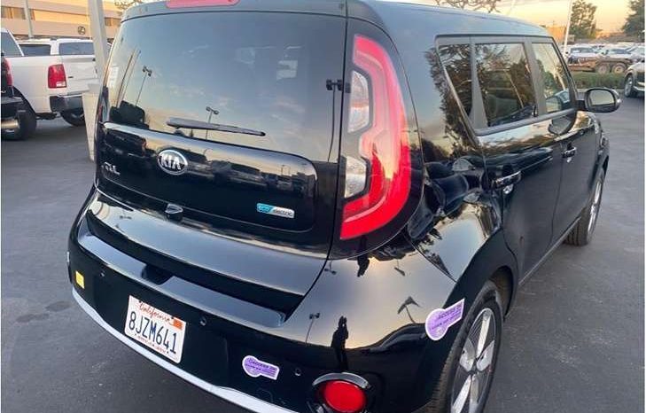 
								Used 2019 Kia Soul full									