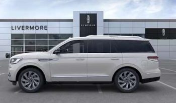 
										Used 2022 Lincoln Navigator full									