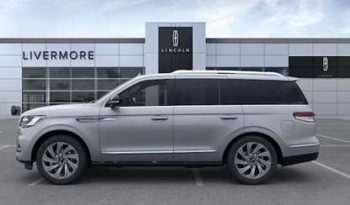 
										Used 2022 Lincoln Navigator full									