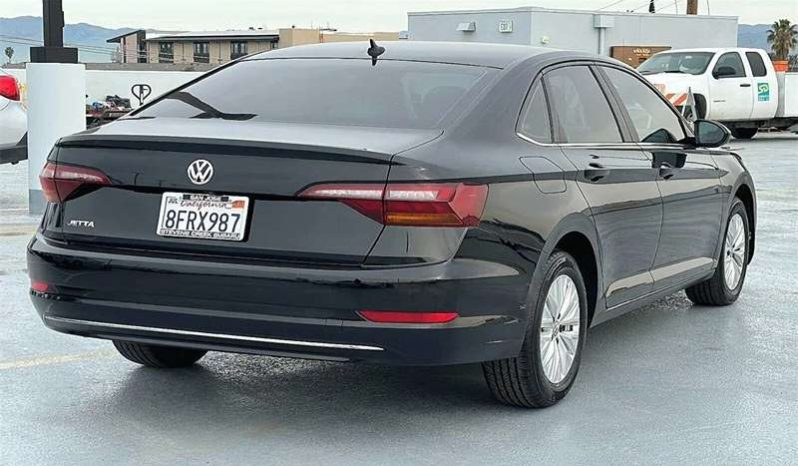 
								Used  Volkswagen Jetta full									