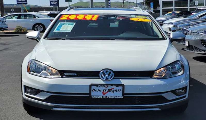 
								Used 2017 Volkswagen Golf full									