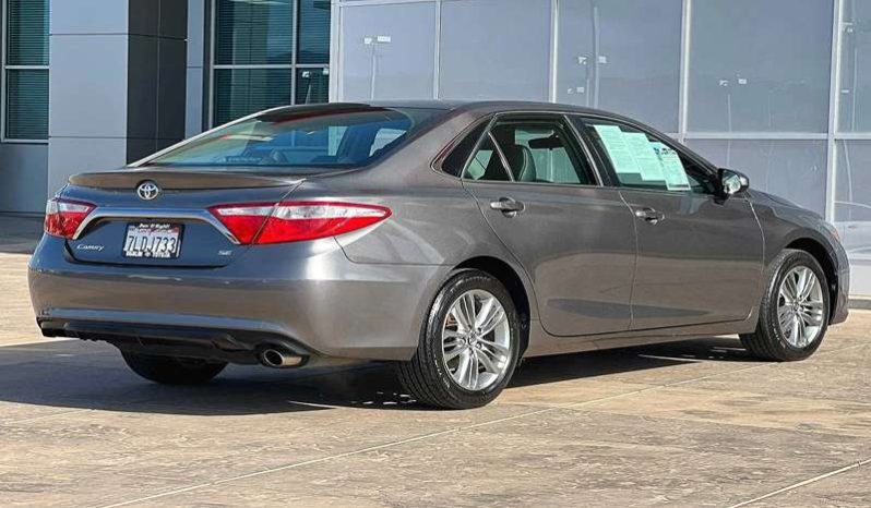 
								Used 2015 Toyota Camry full									