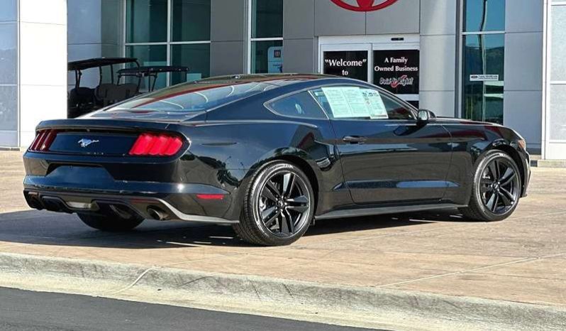 
								Used 2016 Ford Mustang full									