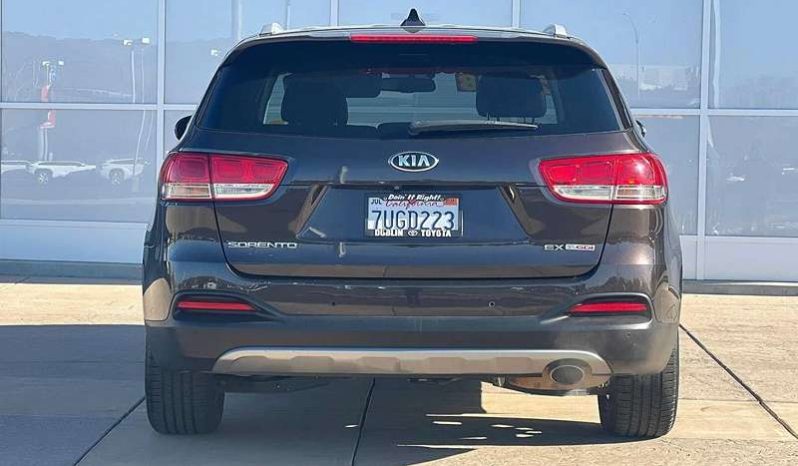 
								Used 2017 Kia Sorento full									