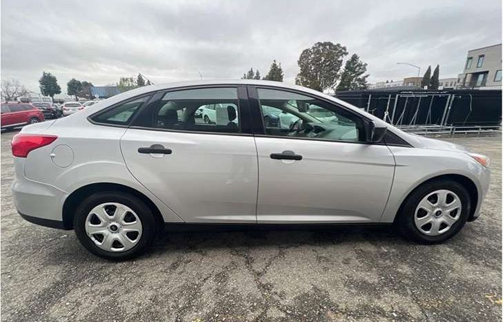 
								Used 2018 Ford Focus full									