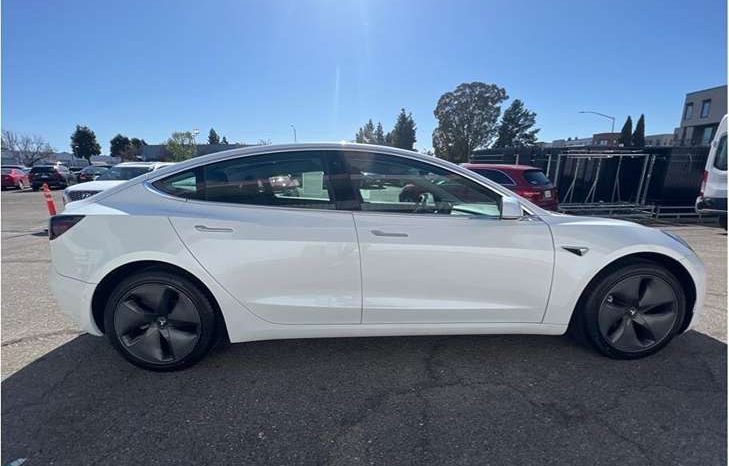 
								Used 2019 Tesla Model 3 full									