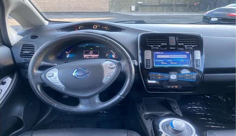 
								Used 2015 Nissan Leaf full									