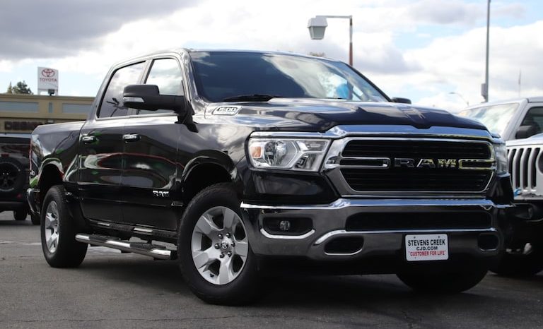 
								Used 2019 RAM 1500 full									