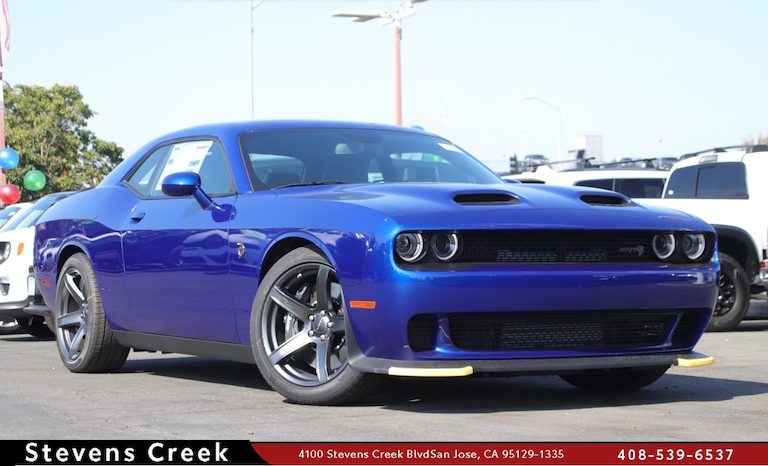 
								New 2022 Dodge Challenger full									