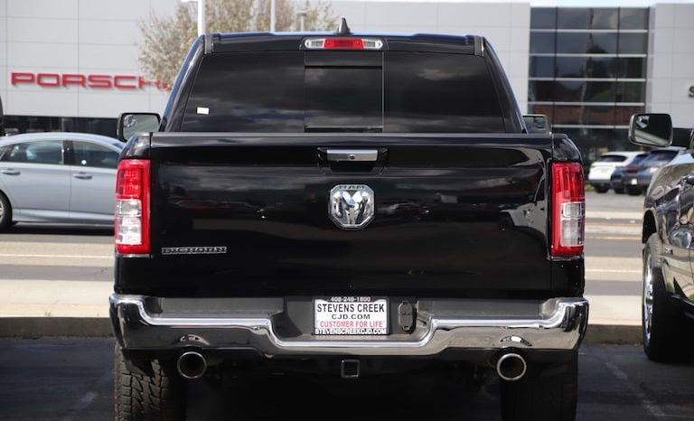 
								Used 2019 RAM 1500 full									