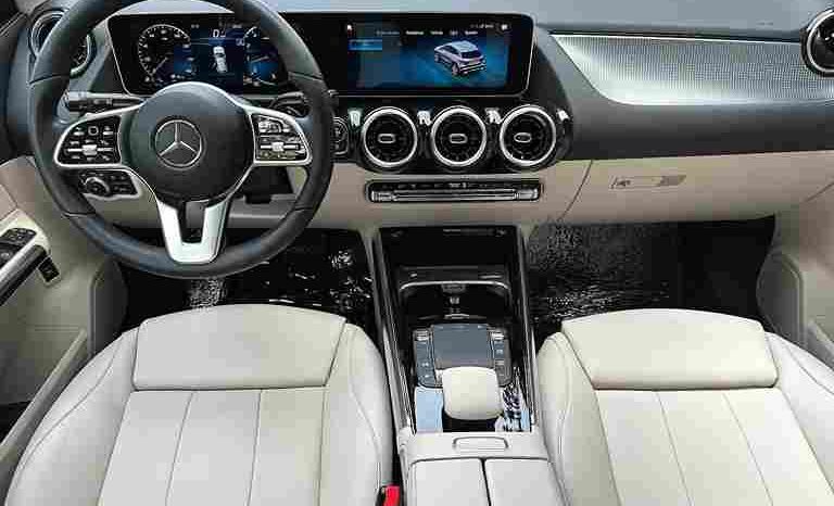 
								Used 2021 Mercedes-Benz GLB 250 full									