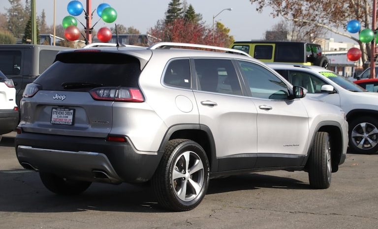 
								Used 2020 Jeep Cherokee full									