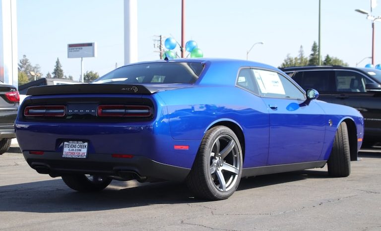 
								New 2022 Dodge Challenger full									